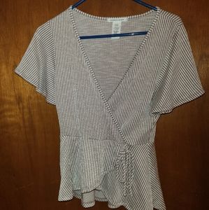 Short sleeve sinched shirt